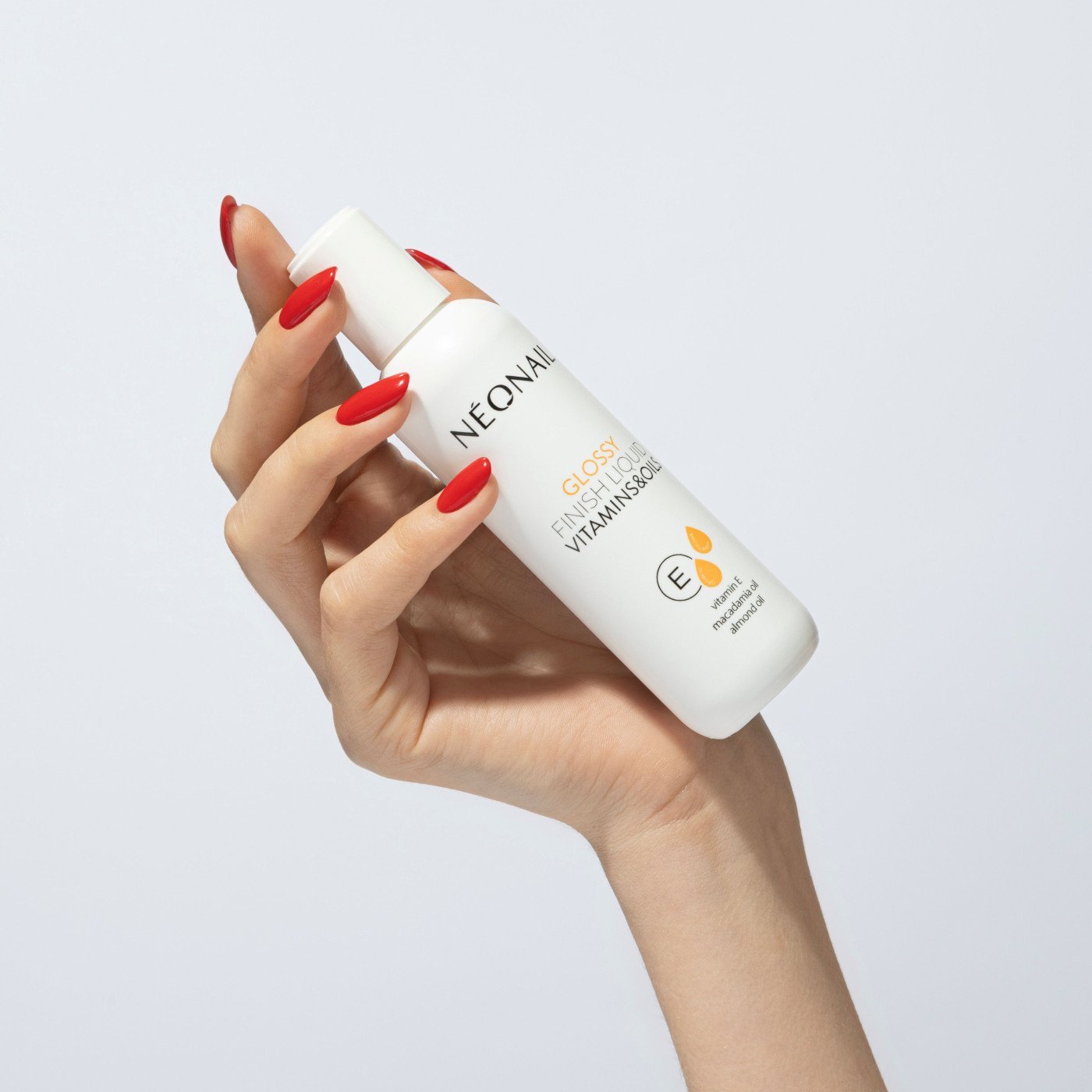 Glossy Finish Liquid Vitamins&Oils - 100 ml Glossy Finish Liquid Vitamins&Oils - 100 ml