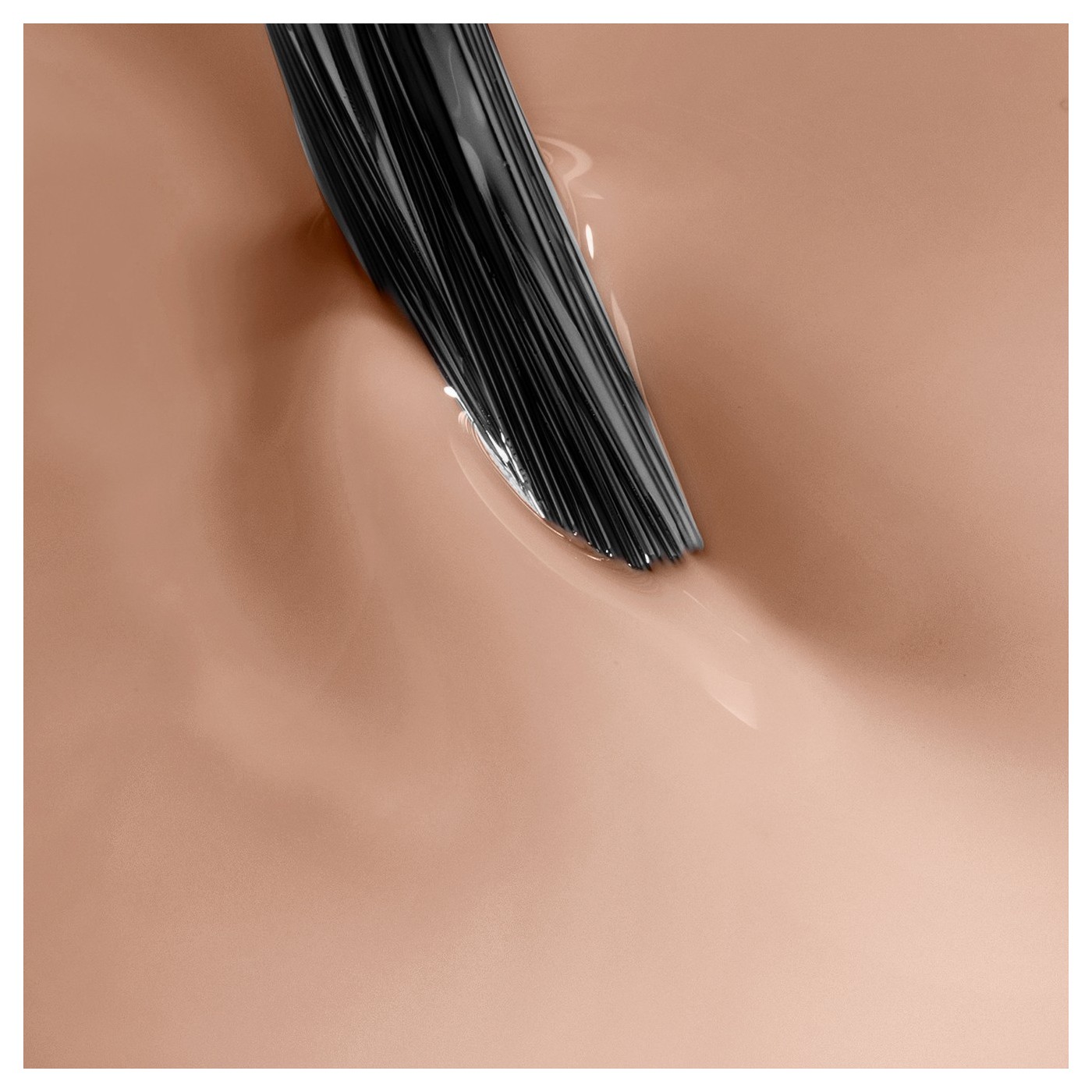 Smalto semipermanente 3in1 marrone sabbia One Sand Taupe 05 – tonalità naturale Smalto semipermanente 3in1 marrone sabbia One Sand Taupe 05 – tonalità naturale