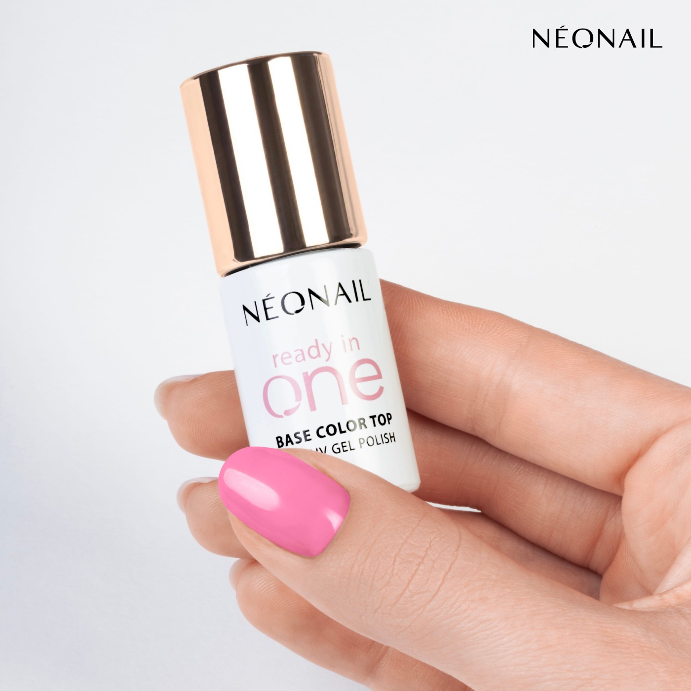 Smalto semipermanente 3in1 rosa One Pink Spark 10 – look classico Smalto semipermanente 3in1 rosa One Pink Spark 10 – look classico