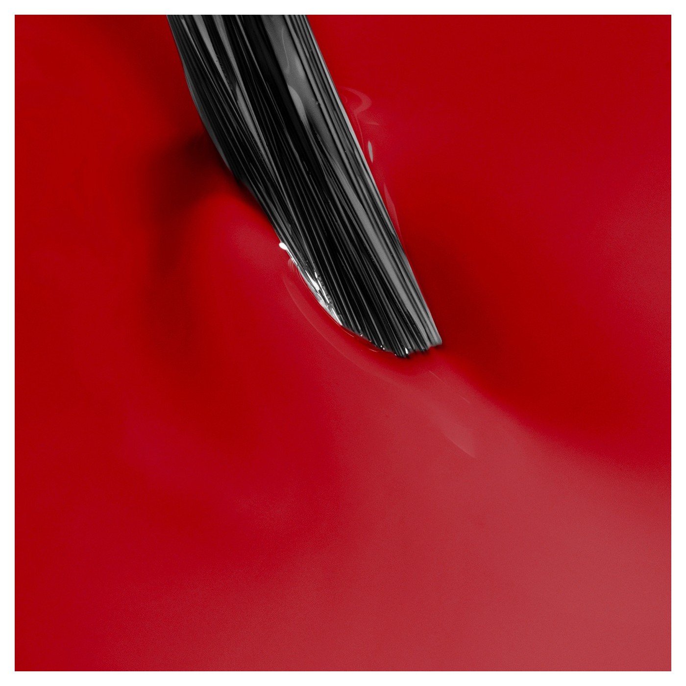 Smalto semipermanente 3in1 rosso intenso One Berry Red 12 Smalto semipermanente 3in1 rosso intenso One Berry Red 12