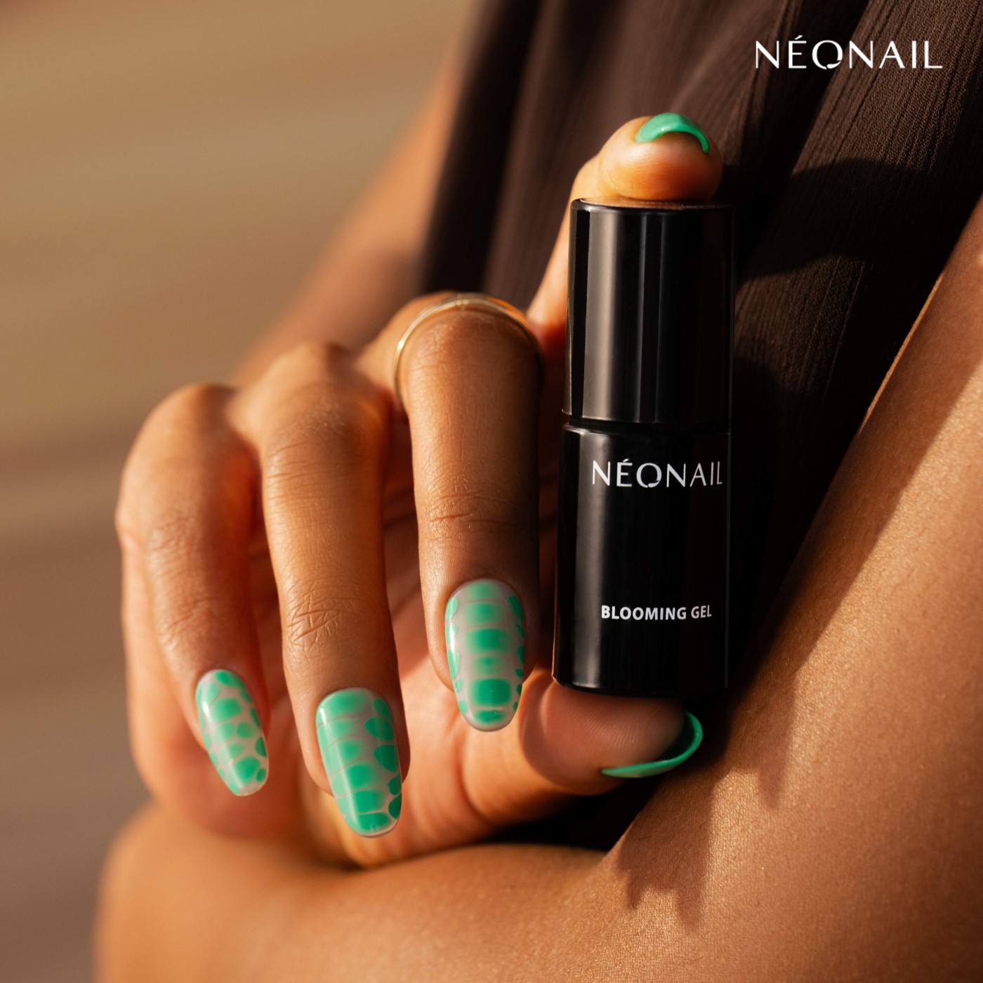 Smalto semipermanente 7,2 ml - Limitless Green Smalto semipermanente 7,2 ml - Limitless Green