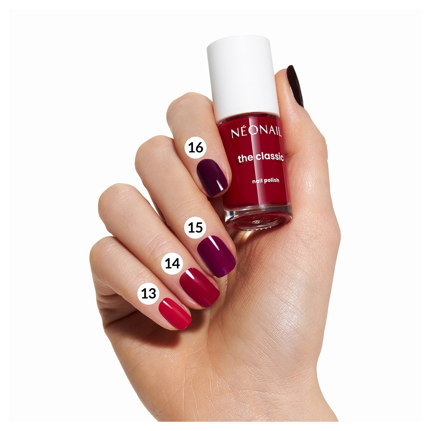Rich Red 13 – smalto classico rosso dal colore intenso Rich Red 13 – smalto classico rosso dal colore intenso