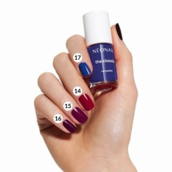 Denim Blue 17 – smalto classico blu dal finish elegante Denim Blue 17 – smalto classico blu dal finish elegante